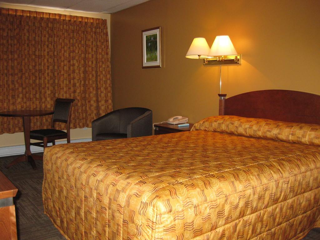Hôtel Matagami Quarto foto